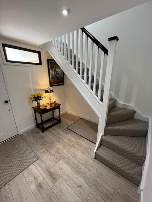 The Stable, Grove End Farm Apartment เพทเวิร์ธ ภายนอก รูปภาพ