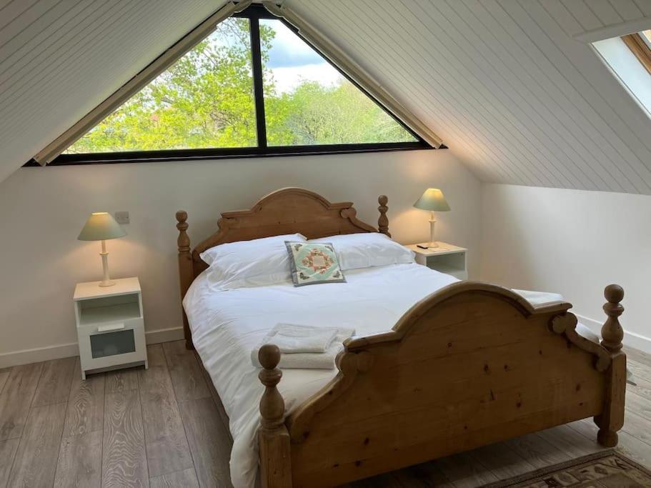 The Stable, Grove End Farm Apartment เพทเวิร์ธ ภายนอก รูปภาพ
